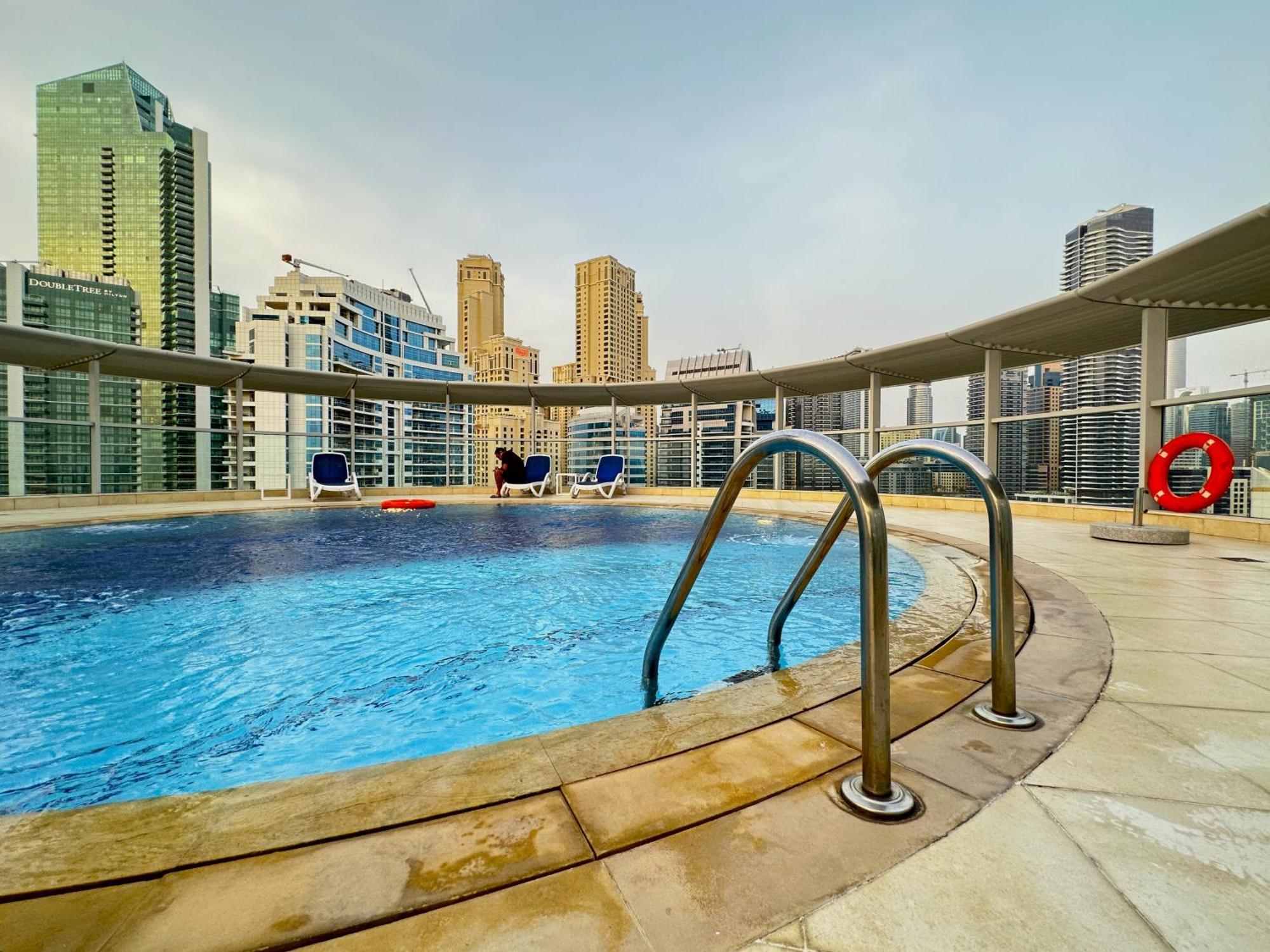 Luxury Rooftop Pool With Full Marina View 45 Percent Off Apartment Dubai Exterior photo